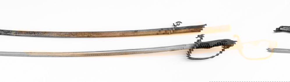 Imperial Japanese Type 19 Kyu-Gunto Sword (1 of 6)
