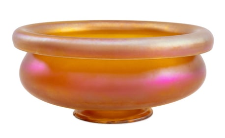 Quezal Aurene Art Glass Footed Centerpiece Bowl