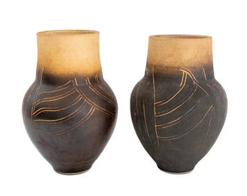 Gallo de Oro Patterned Pottery Vases, Pair