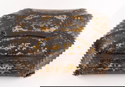 Chinese Export Gilt Black Lacquered Writing Box (1 of 7)