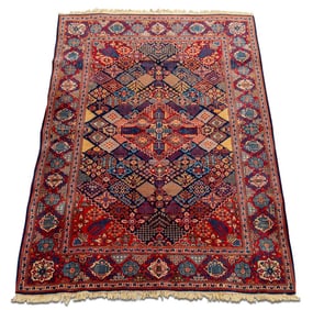 Persian Bakhtiari Rug, 6' 8" x 4' 8"