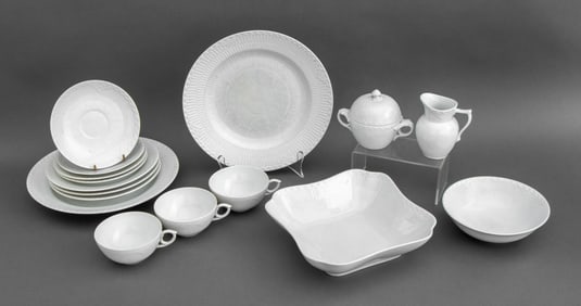 Royal Copenhagen White Half Lace Service, 16