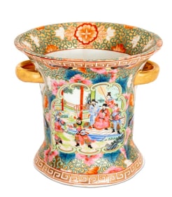 Chinese Daoguang Mark Rose Medallion Cache Pot