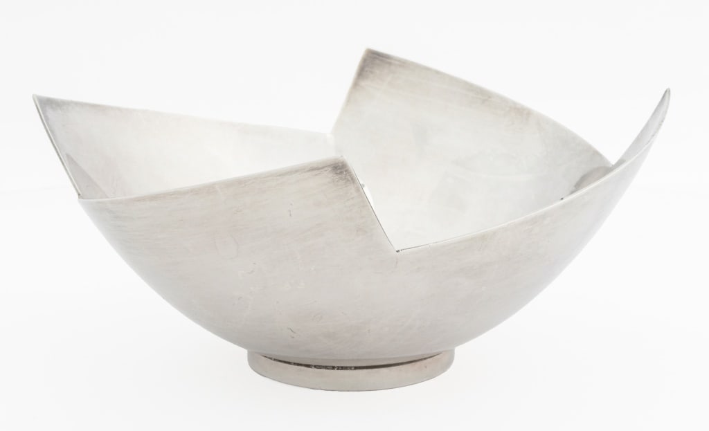 Elsa Rady for Swid Powell Silver Plate Bowl: Elsa Rady (American, b. 1943) for Swid Powell Silver Plate Bowl, signed and marked "Swid Powell / Silver Plate / Made in Argentina" to underside. 3 H x 7" Diameter. Provenance: From a New York City Co