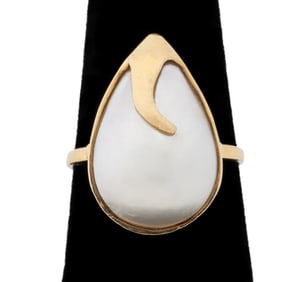 14K Yellow Gold Mabe Pearl Ring