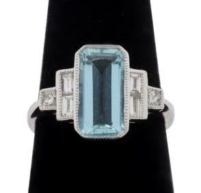English 18K White Gold Aquamarine Diamond Ring