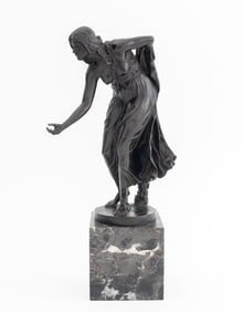 Walter Schott "Die Kugelspielerin" Bronze