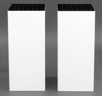 Retro White Enameled Steel Uplight Lamps, Pair: Retro White Enameled Steel Uplight Lamps, circa 1960. 9.25" H x 4" W x 4" D. Provenance: From a 333 East 75th Street Estate. Keywords: Lighting, Table lamp, Cubic, Rectangular, Table lamps, 1960s, 197