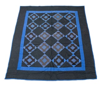 Mennonite Monkey Wrench Quilt, 6' 10" x 5' 10"