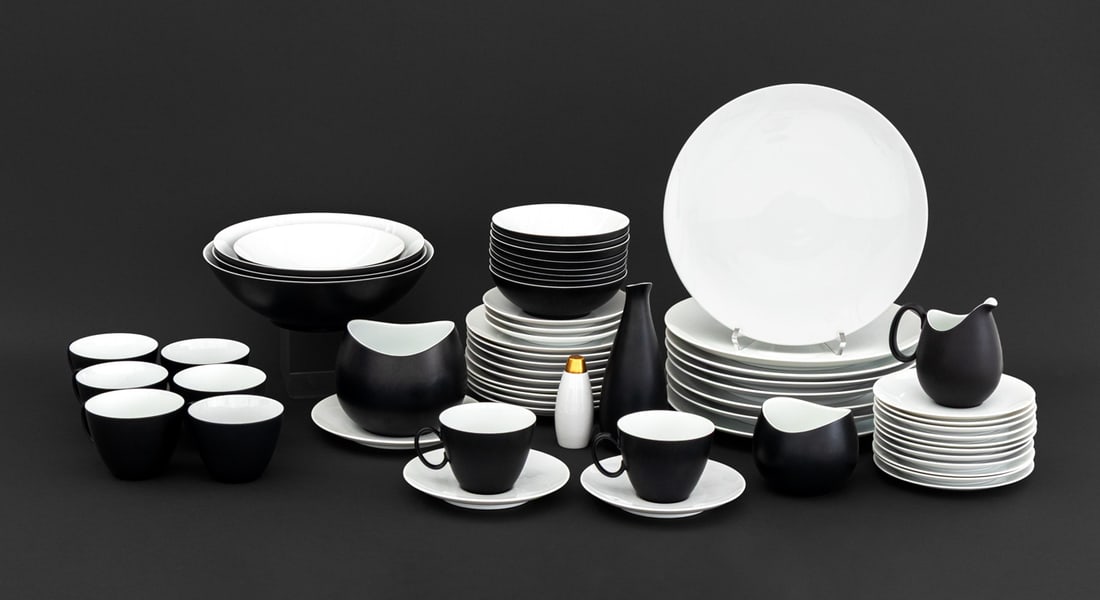 Raymond Loewy Black & White Assembled Service, 59 (1 of 18)