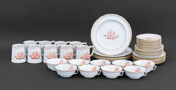 Spode Porcelain Trade Winds Red Tableware, 55: English Spode Porcelain Trade Winds Red Tableware Partial Service, comprising: (6) six dinner plates, (9) nine shallow soup bowls, (13) thirteen bread and butter plates, (9) nine two-handled soup bowl