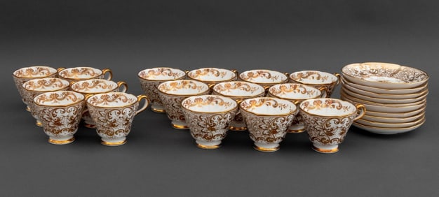 English Gilt Porcelain Tea Service, 26 Pcs.