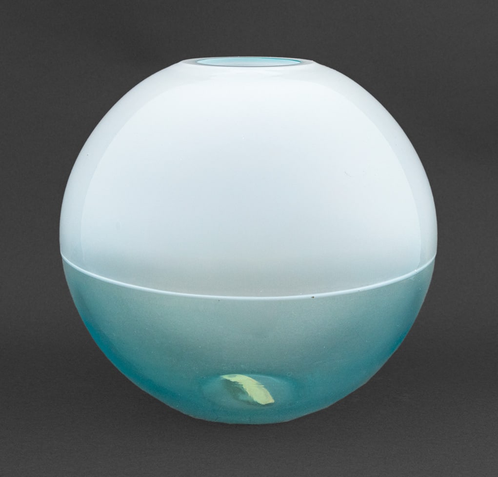 Barbini Murano Art Glass Spherical Vase: Barbini Murano Art Glass Spherical Vase, opaque white glass top and sky blue base, with etched "Barbini / Murano" mark near foot and "Barbini / murano" and "eseguito a mano / vetro sonoro" labels. 8.5