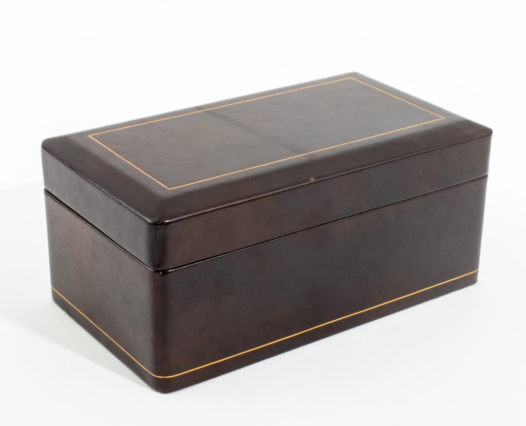 Smokador Leather Humidor (1 of 7)