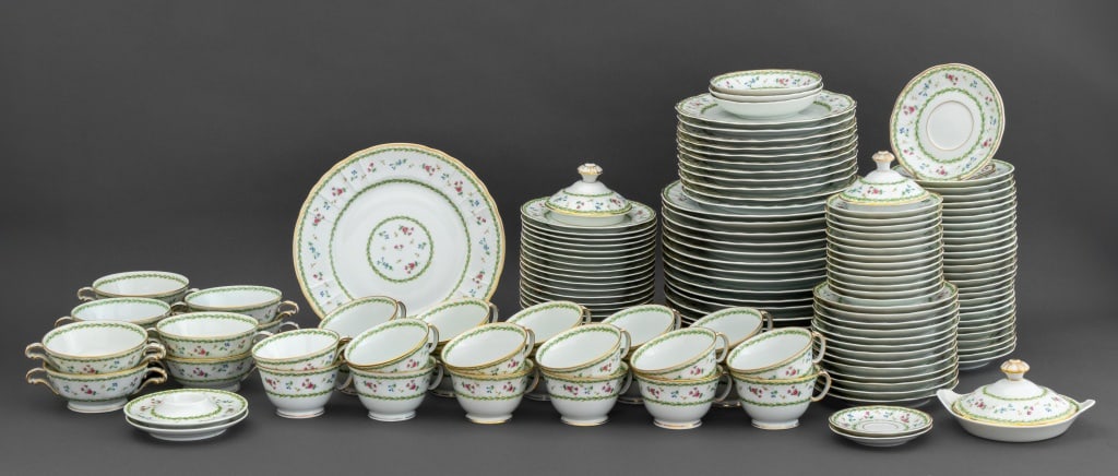 Limoges Bernardaud Porcelain Service, 148 Pcs.: Limoges Bernardaud Porcelain Partial Dinnerware Service Set, in the "Artois Vert" pattern, comprising: (18) eighteen dinner plates, (11) eleven salad plates, (22) twenty-two bread and butter plates, (