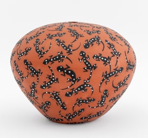 Clara Santiago Acoma Pueblo Pottery Vase