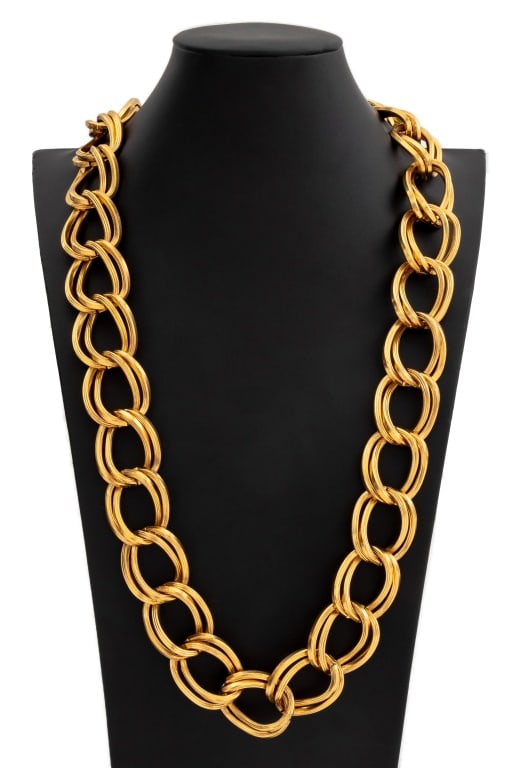 Ben Amun Gold-Tone Double Link Chain: Ben Amun Gold-Tone Double Link Chain, with lobster claw clasp and "Ben Amun" tag. 36" L. Provenance: From a New York City Collection. Keywords: Fashion, Jewelry, Jewellery, Necklace, Designer, Accesso