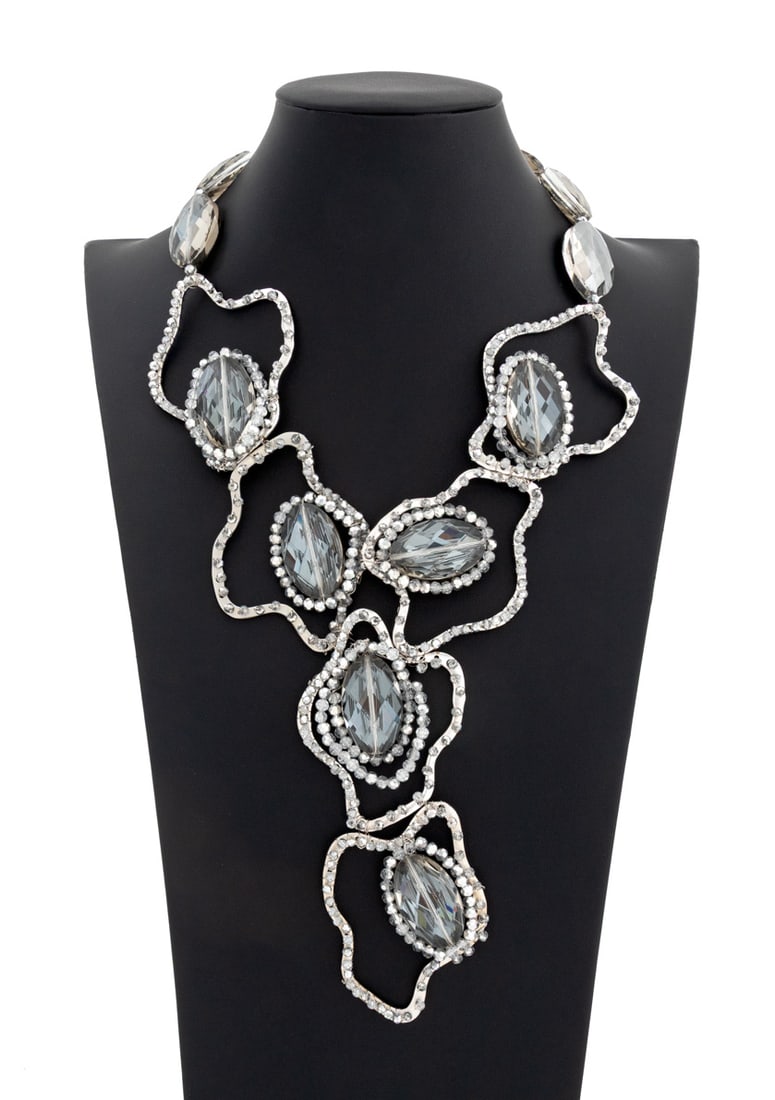 Vilaiwan Crystal & Faceted Bead Free Form Necklace: Vilaiwan Silver-Tone Freeform Necklace, featuring oval faceted crystal beads and silver-tone metallic faceted beads, with maker's tag: "Vilaiwan Fine Jewelry", marked on reverse with designer's signat