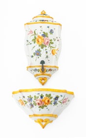 Italian Majolica Lavabo Font and Basin