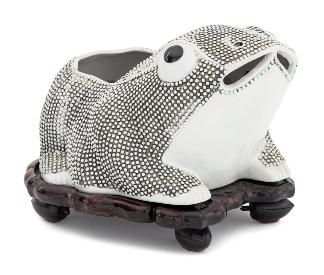 Chinese Porcelain Frog Form Jardiniere (1 of 8)