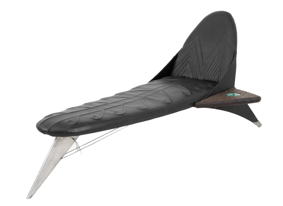 Alex Locadia "Surf Board" Leather Chaise Longue (1 of 14)