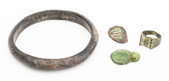 Ancient Roman Glass and Metal Jewelry, 4