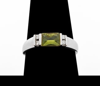 14K White Gold Peridot Diamond Ring