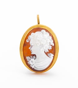 Italian 18K Gold Carved Shell Cameo Pin Pendant