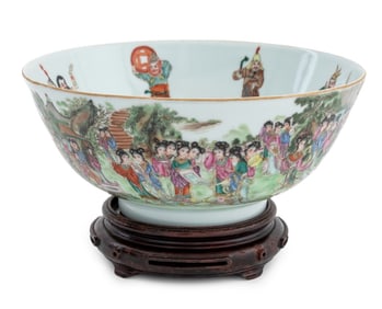 Chinese Famille Rose Porcelain Bowl