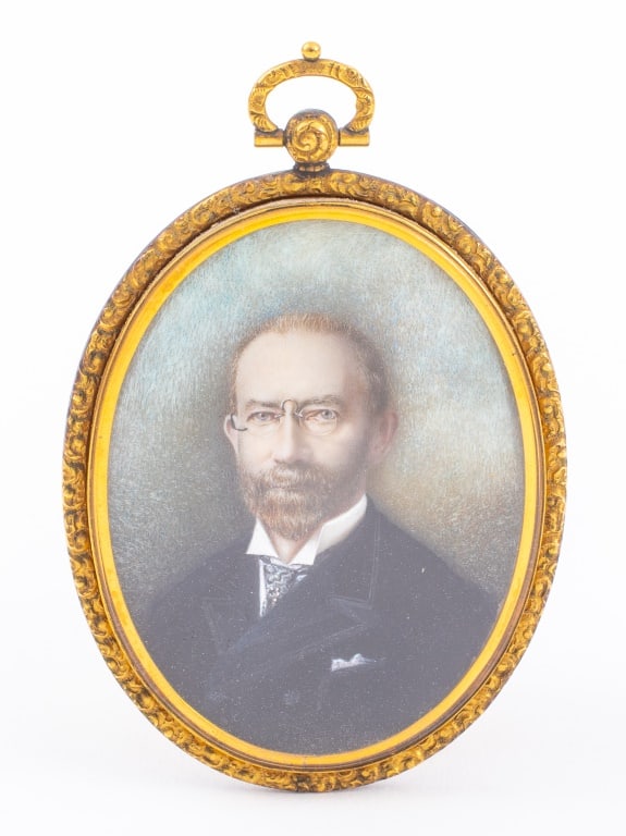 Gentleman in Spectacles Miniature Portrait (1 of 4)