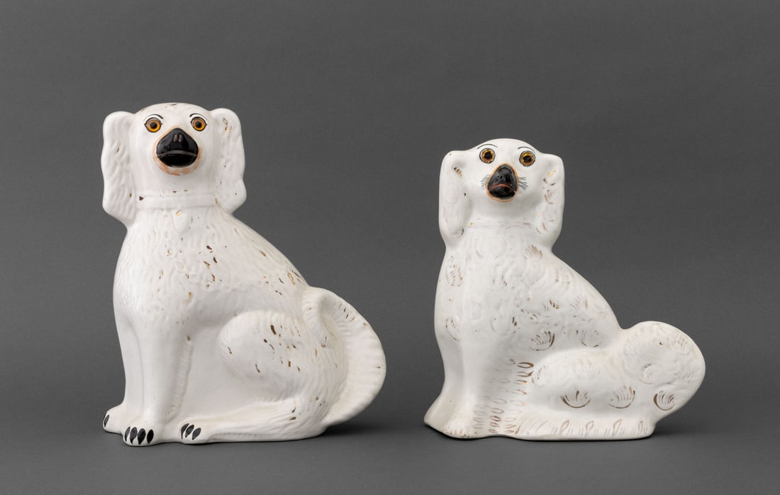 Staffordshire Style Flatback Spaniels, Pair (1 of 7)