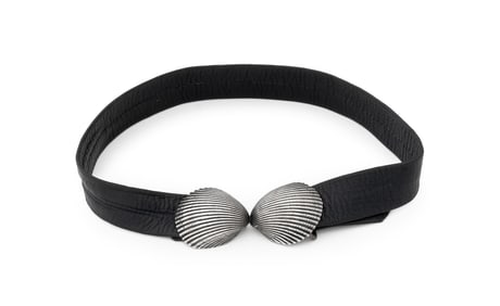 Clam Shell Form Silver Belt Buckle Leather Belt