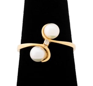 14K Yellow Gold Pearl Diamond Ring