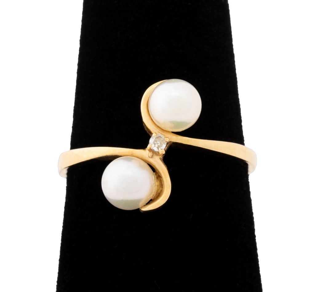 14K Yellow Gold Pearl Diamond Ring (1 of 6)