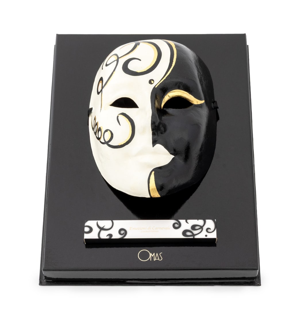 Omas "Emozioni di Carnevale" Fountain Pen (1 of 14)