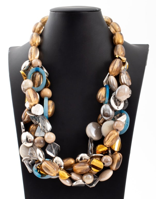 Oscar de la Renta Bead Necklace: Oscar de la Renta Bead Necklace, with porcelain, resin, and glass beads, the silver-tone clasp signed. 32.75" L x 2.75" W. Provenance: From a New York City Collection. Keywords: Fashion, Jewelry, Jewe