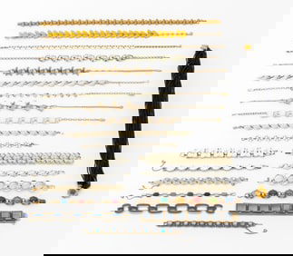 Costume Jewelry Necklaces & Bracelets, 23 Pcs.