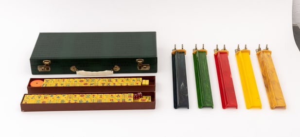 Crisloid Bakelite Mah-Jongg Set