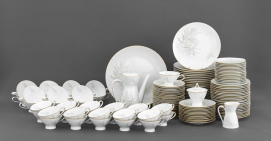 Rosenthal "Grasses" Porcelain Dinner Service, 141
