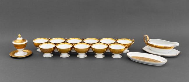 Hutschenreuther Royal Bavaria Porcelain, 14 Pcs.