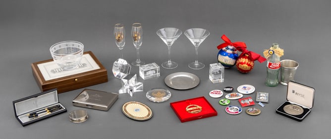 U.S. Presidential & Republican Memorabilia, 32 Pcs