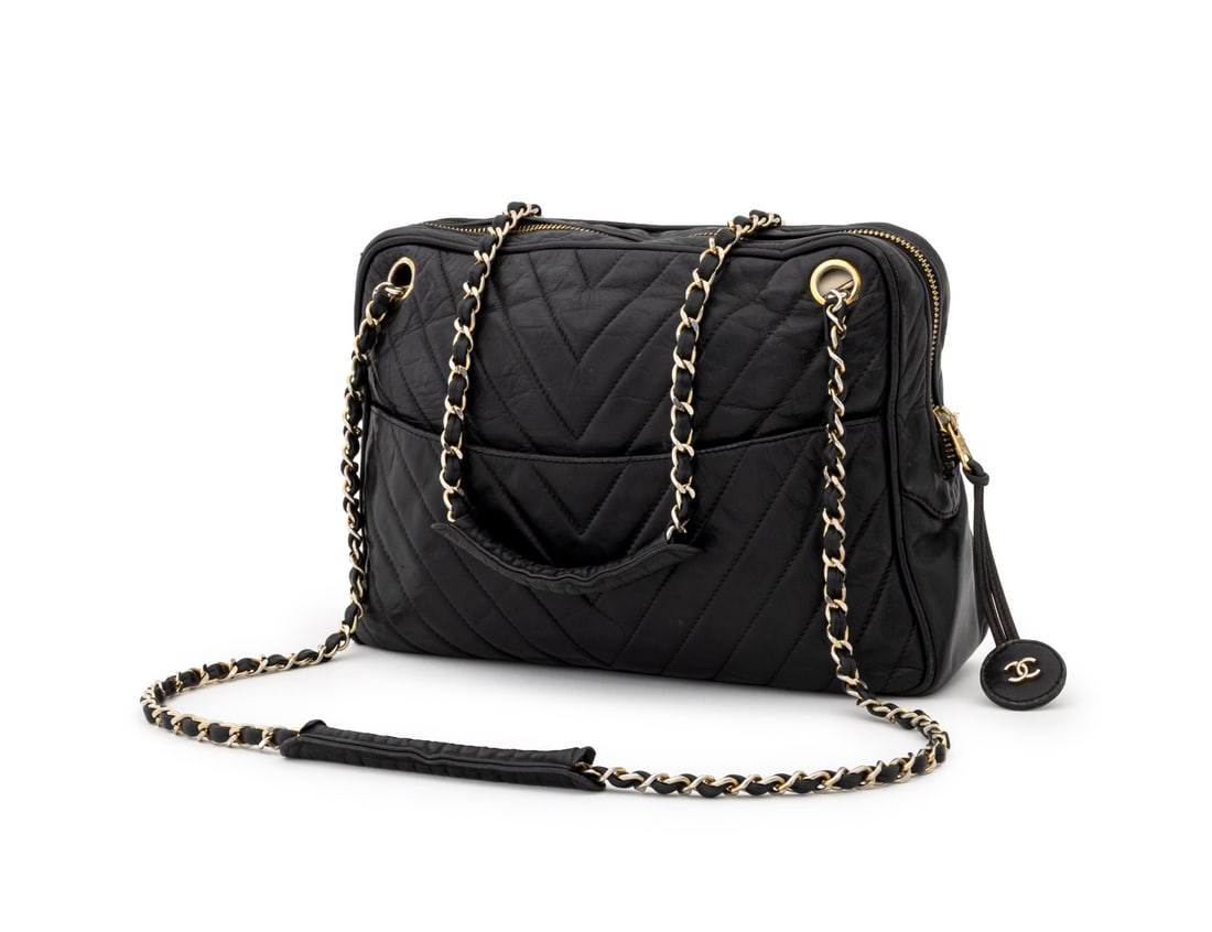 Chanel Chevron Quilted Black Leather Handbag (1 of 7)