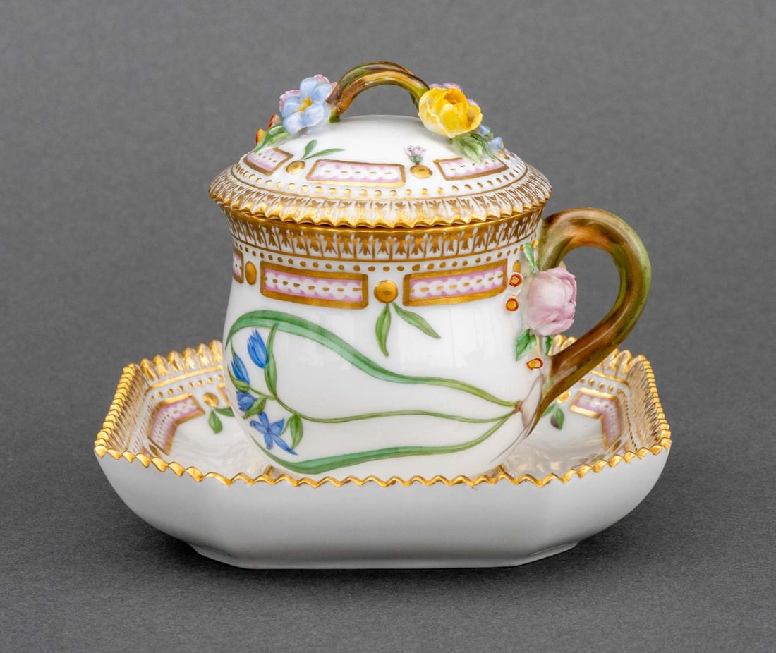 Royal Copenhagen "Flora Danica" Pot-de-Creme (1 of 11)