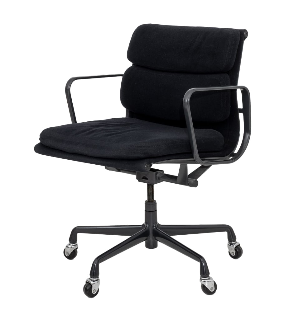 Eames x Herman Miller Soft Pad Executive Chair (1 of 8)