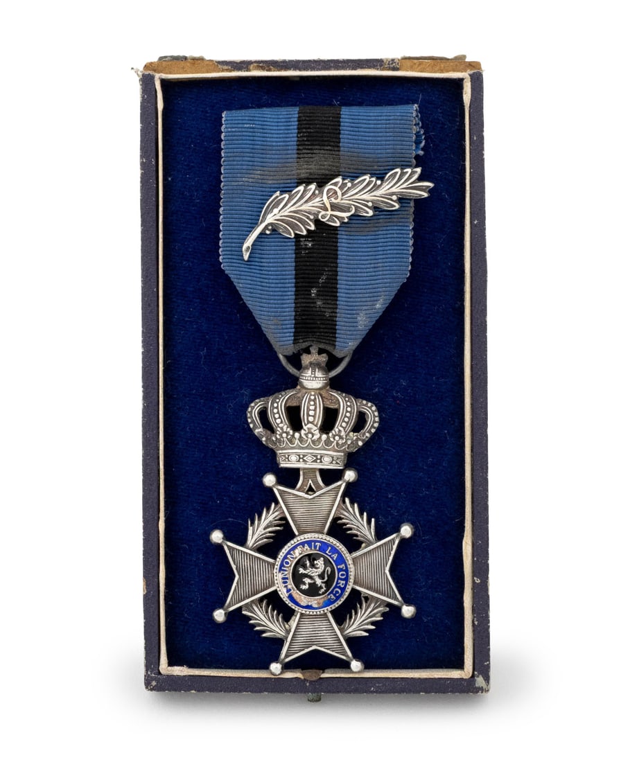 Belgian Order of Leopold II Silver & Enamel Badge: Belgian Order of Leopold II Silver and Enamel Badge, depicting a crown above a Maltese cross with "Launion Fait la Force" motto in blue enamel, blue and black striped cloth with pin attachment, with o
