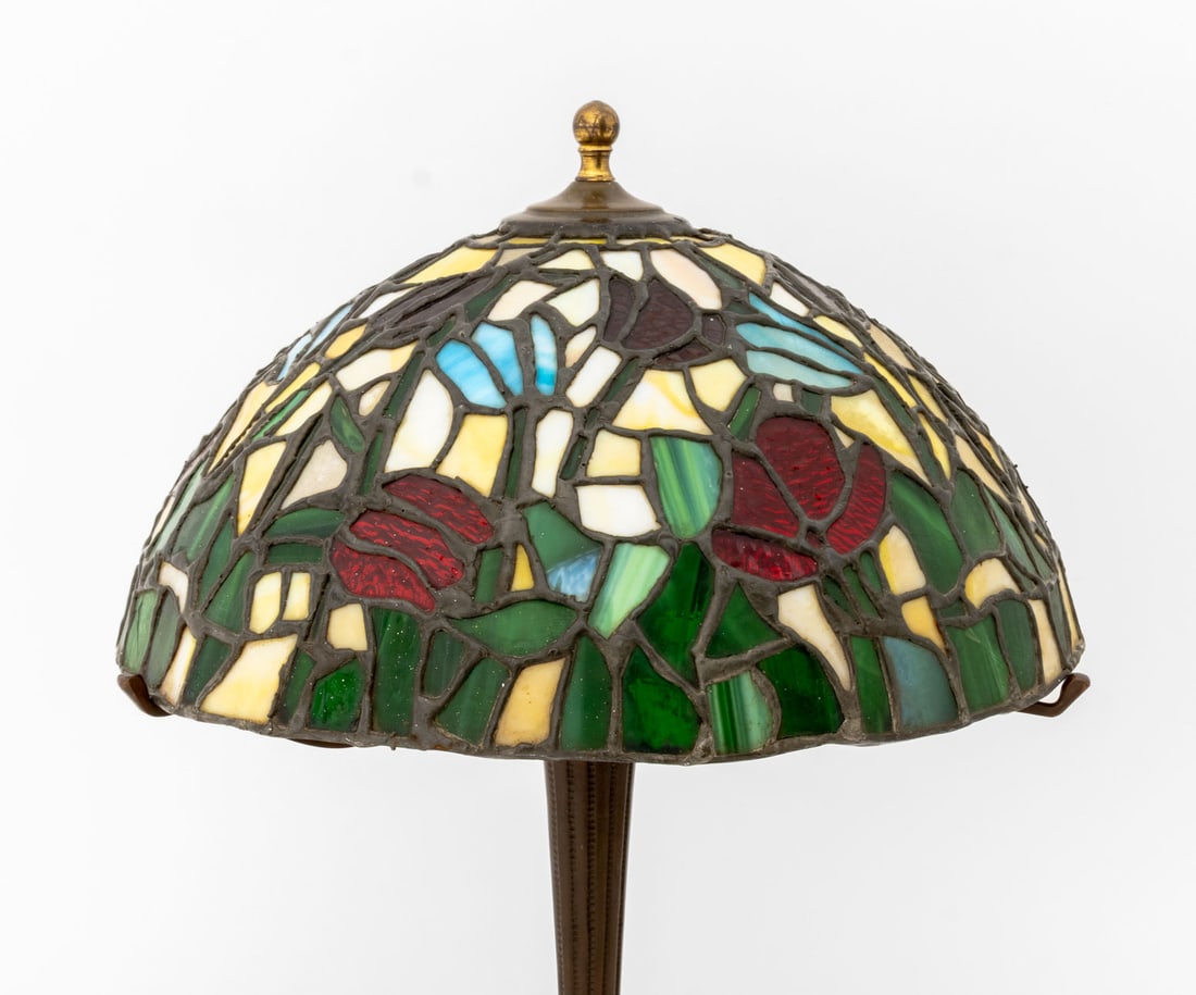 Tiffany Studios Style Stained Glass Table Lamp - 2