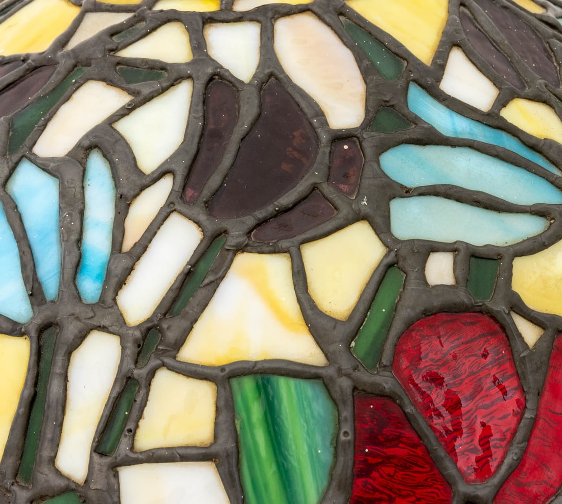 Tiffany Studios Style Stained Glass Table Lamp - 5