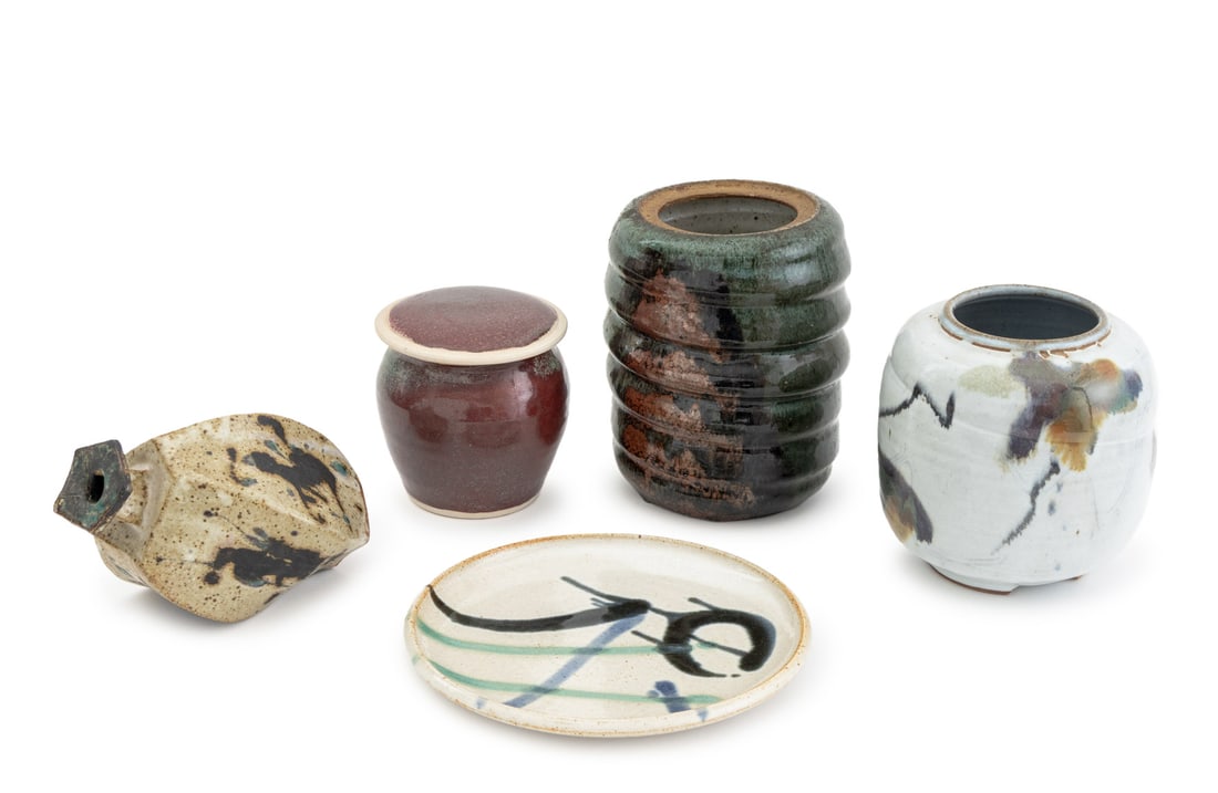 Studio Art Pottery Articles, 5: Collection of Five Studio Art Pottery Articles, comprising: a speckled polychrome glazed bottle vase marked to underside, a peachbloom glazed porcelain covered jar marked to underside, a ribbed cylind