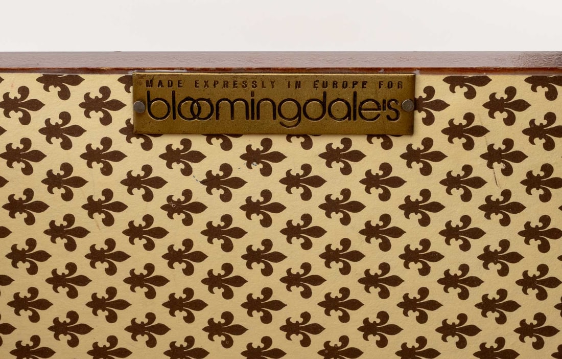 Red Marble Top Walnut Bedside Tables, Pair - 9