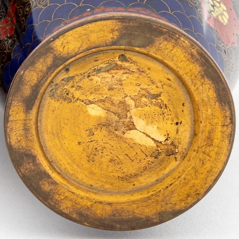 Japanese Cloisonne Lobed Vases, Pair - 6